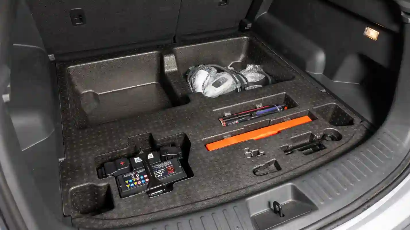 Новость EVOLUTE (Подробный тест EVOLUTE i‑SPACE: все плюсы и минусы доступного гибрида российской сборки)