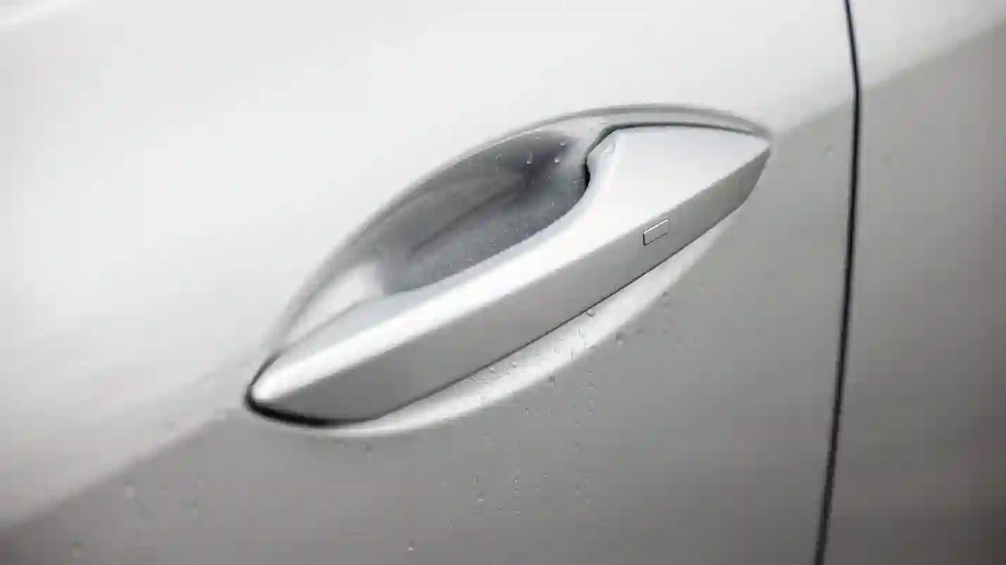 Новость EVOLUTE (Больше чем рестайлинг: первый тест обновлённого российского гибрида EVOLUTE i‑SPACE)